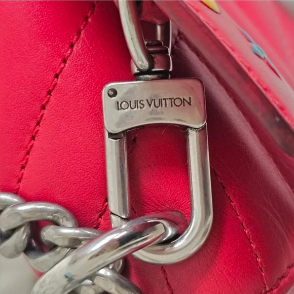 ♥️ LV New Wave ♥️ - Picture 11 of 16